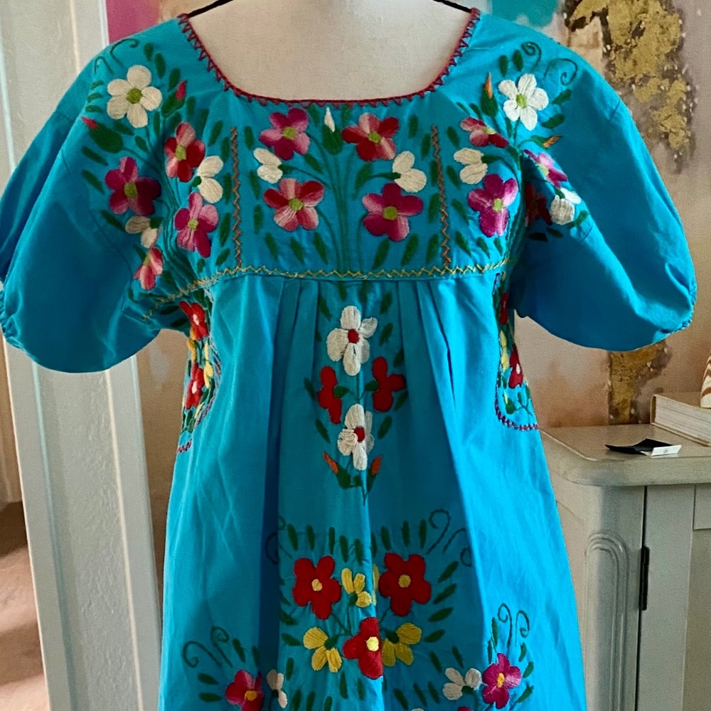 Vintage Traditional Mexican Embroidered Maxi Dress Small